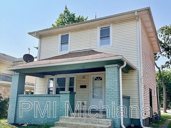 2nd image of 737 S Ironwood Dr