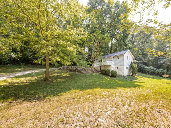 500 Dutch Hollow Rd, Belleville, IL 62223