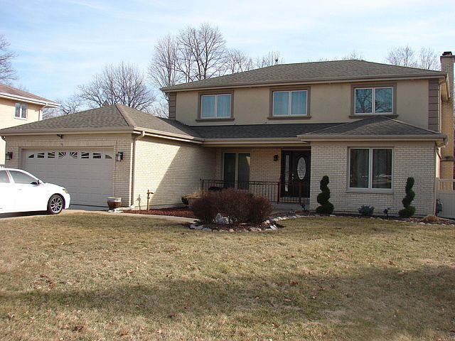 1st image of 350 Dunlay St