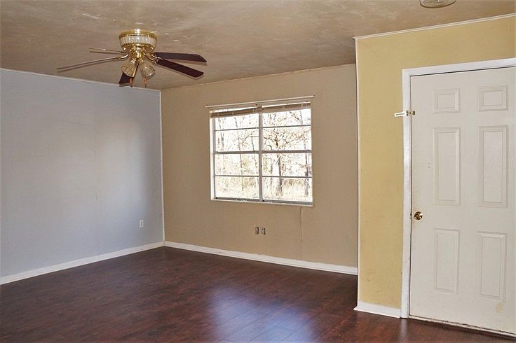 1st image of 107 Hidden Valley Dr