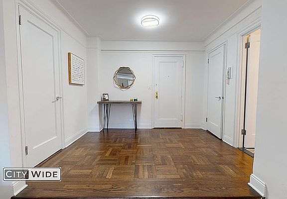 5th image of 137 E 38th St APT 1E