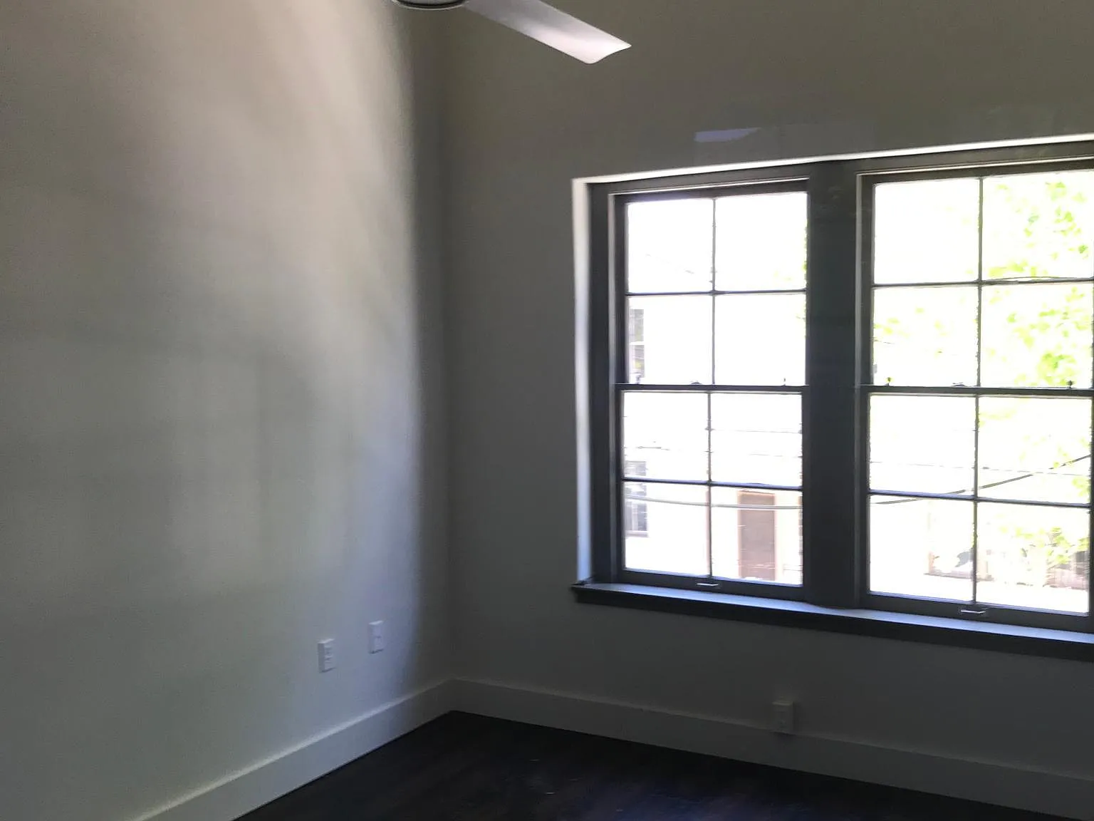 131 S Jefferson Davis Pkwy — Photo 4