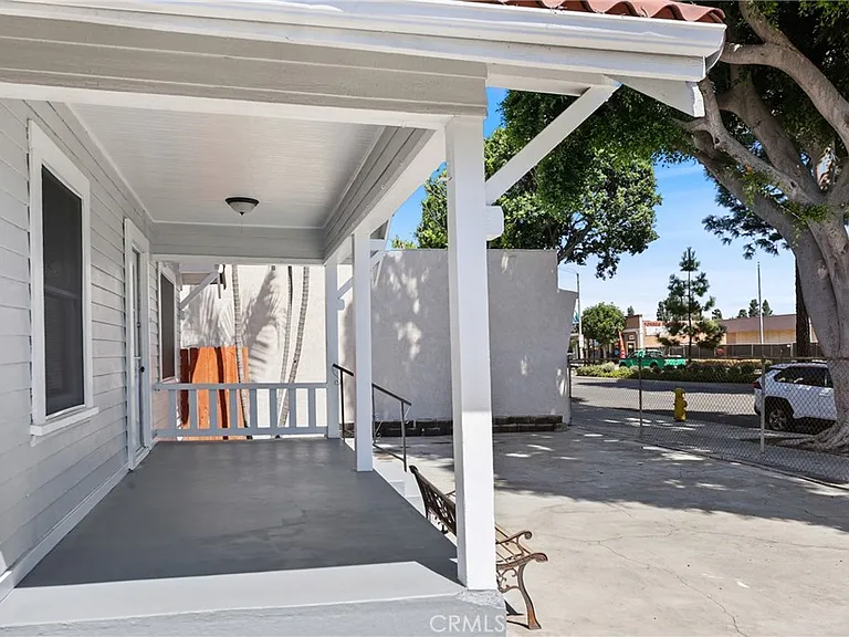 15329 S Paramount Blvd — Photo 5