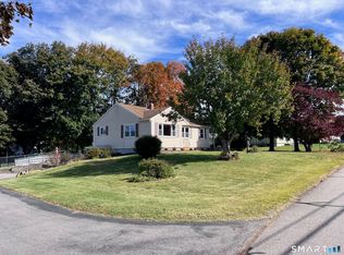 18 Michael Lane, Ledyard, CT 06339