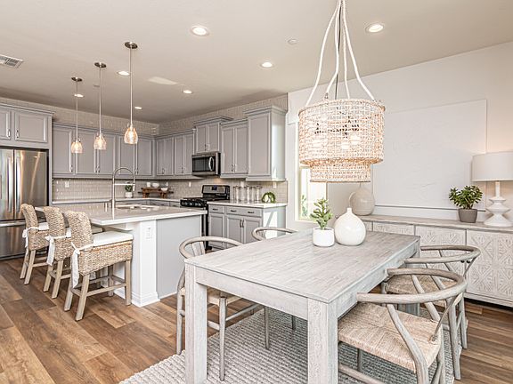 Enjoy meals with the whole family in the quaint cafe area.