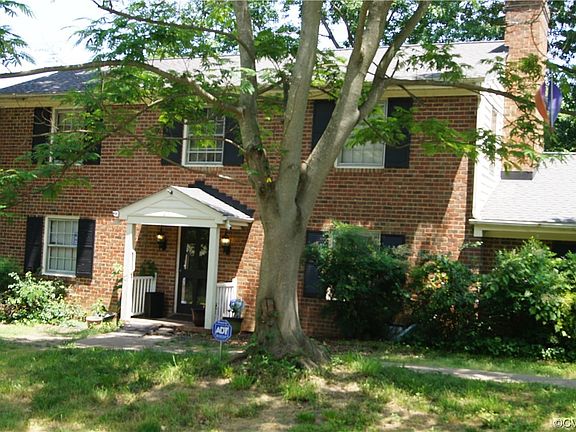 2nd image of 1701 Forestdale Dr