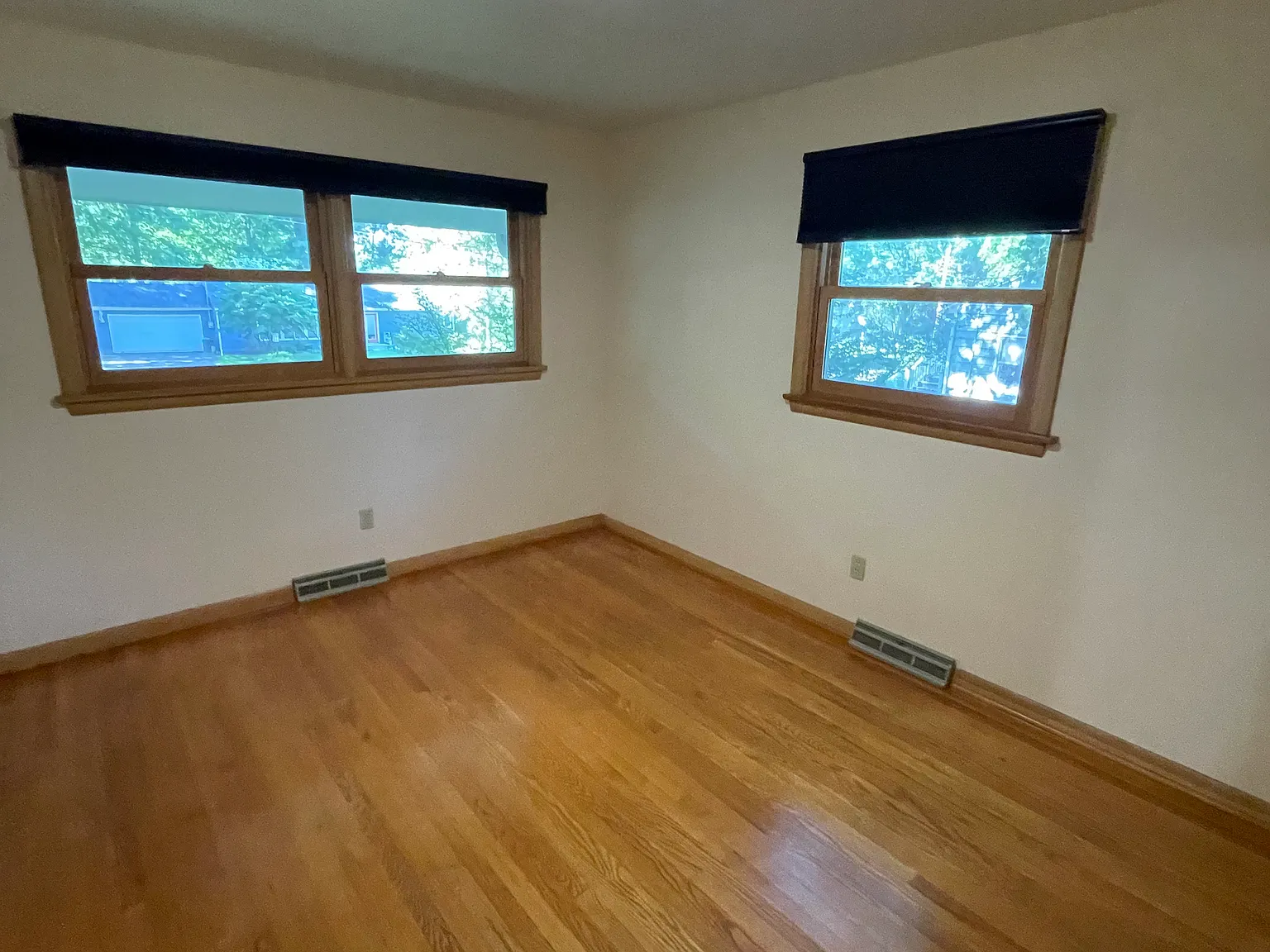 3 bed, 1828 sqft, $2,800 — Photo 3