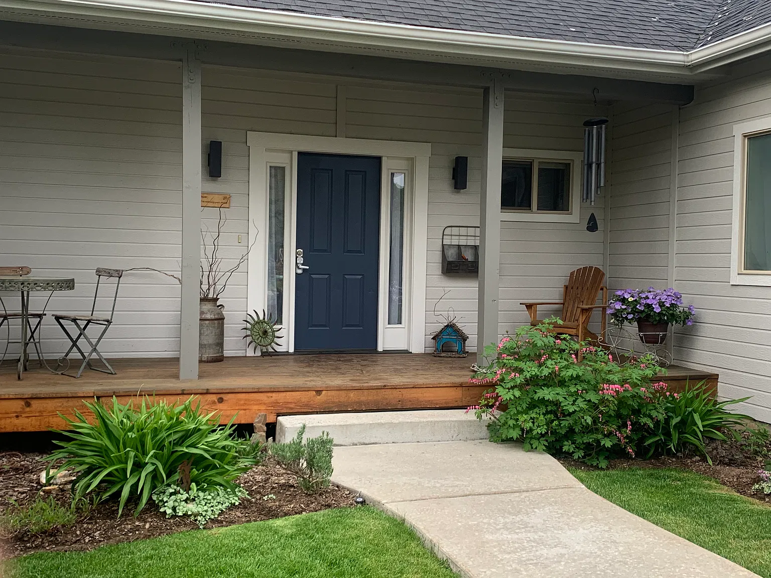 4 bed, 2108 sqft, $1,100 — Photo 2