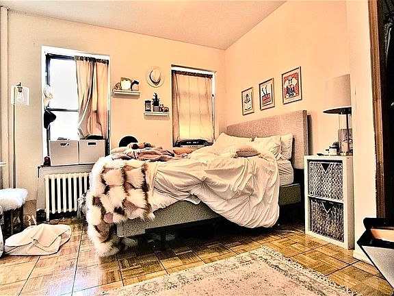3rd image of 17 Saint Marks Pl #10LL