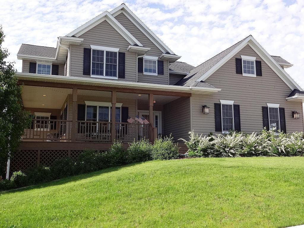 549 Cloverdale Ln, Plymouth, WI 53073 Zillow