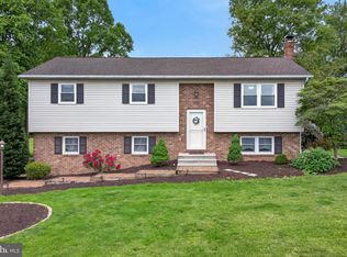 140 Hamilton Dr, Abbottstown, PA 17301