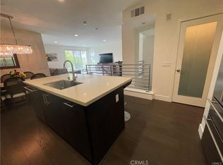 104 Rockefeller, Irvine, CA 92612