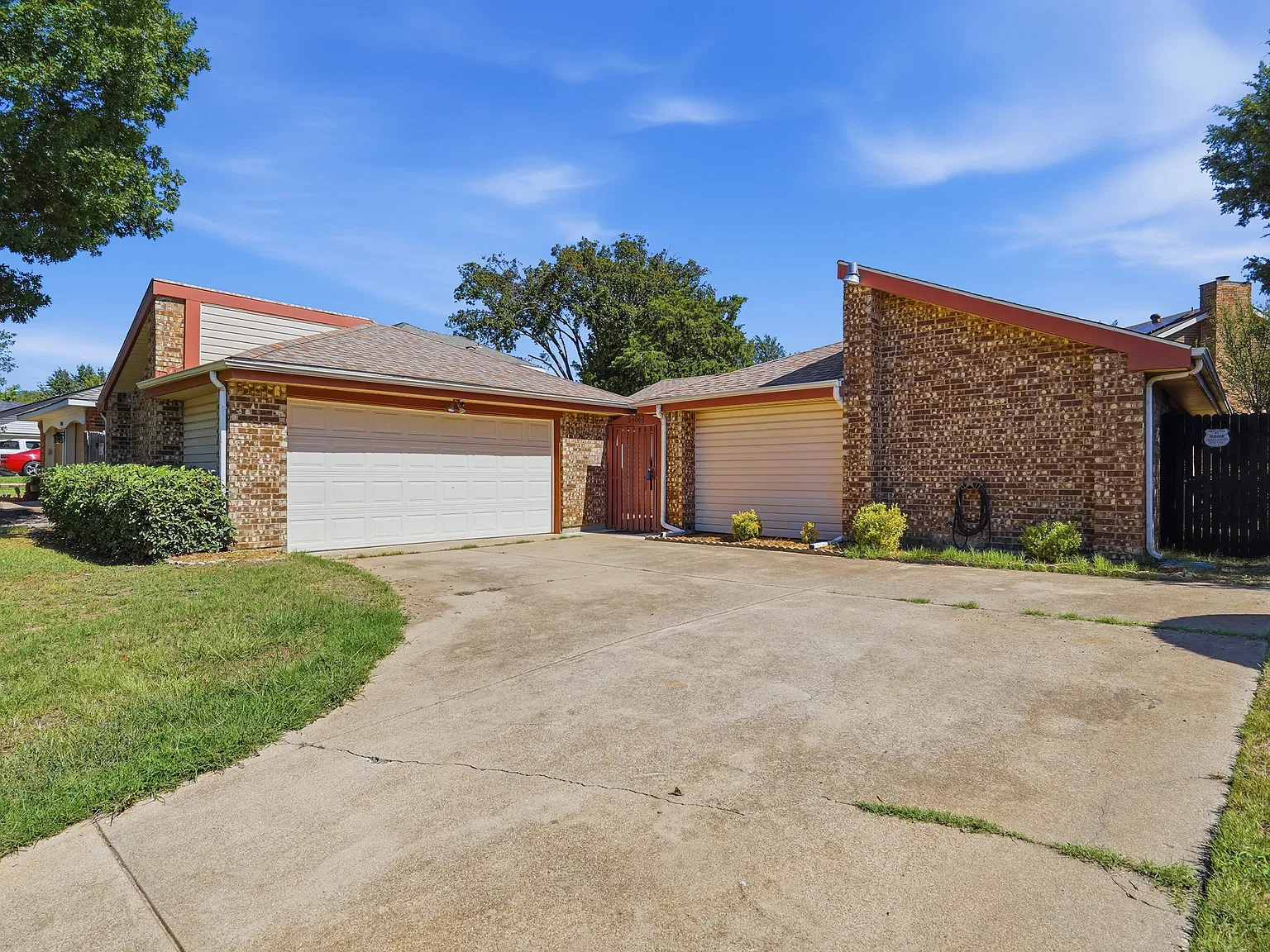 3 bed, 1574 sqft, $2,350 — Photo 2
