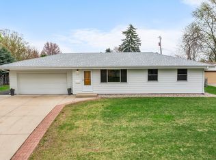 11121 Harrison Ave S, Bloomington, MN 55437
