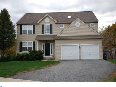 5 Fawn Ln, Boothwyn, PA, 19061