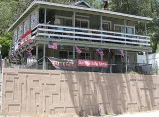 23988 Lakeview Dr, Crestline, CA 92325