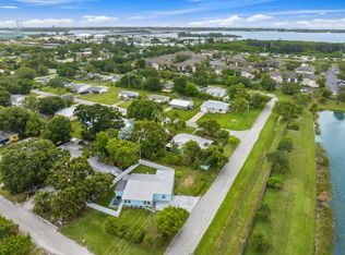 1310 4th Ct, Vero Beach, FL 32960