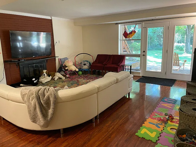 1633 Wrightson Dr — Photo 43