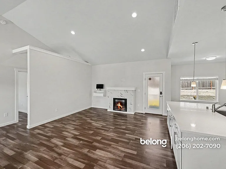 410 Emerald St #A — Photo 5