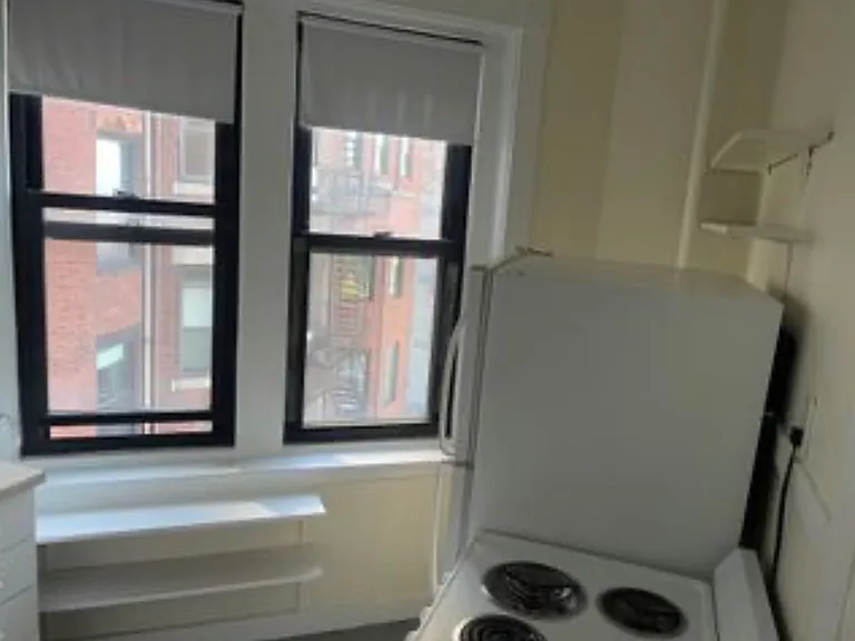 504 Beacon St #35 — Photo 5