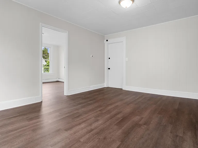 35 Newton St #2 — Photo 18