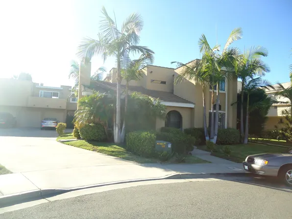 17762 Paseo Cir, Huntington Beach, CA