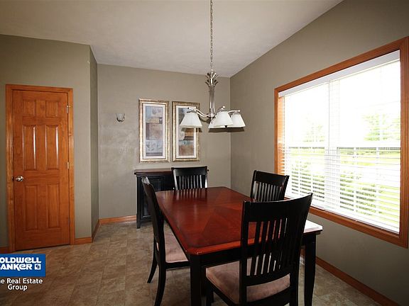 Dining has room for large table