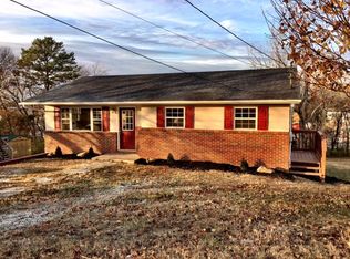 1396 Summitt St, Athens, TN 37303