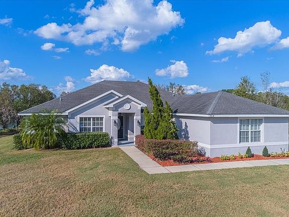 3rd image of 7634 Dunkirk Ct