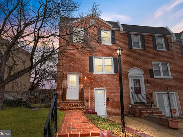 2837 Angus Rd, Philadelphia, PA 19114