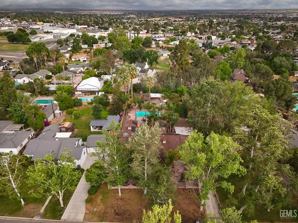 1615 Camino Primavera, Bakersfield, CA 93306