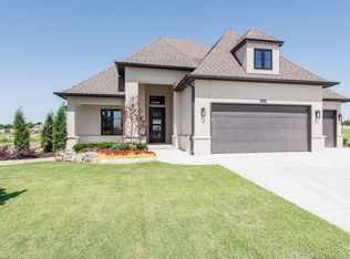 6600 S Indianwood Ave, Broken Arrow, OK 74011