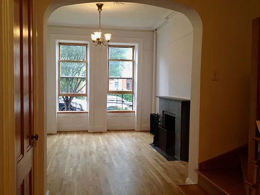 Rented by Alexandra Ferguson, LREB | media 44