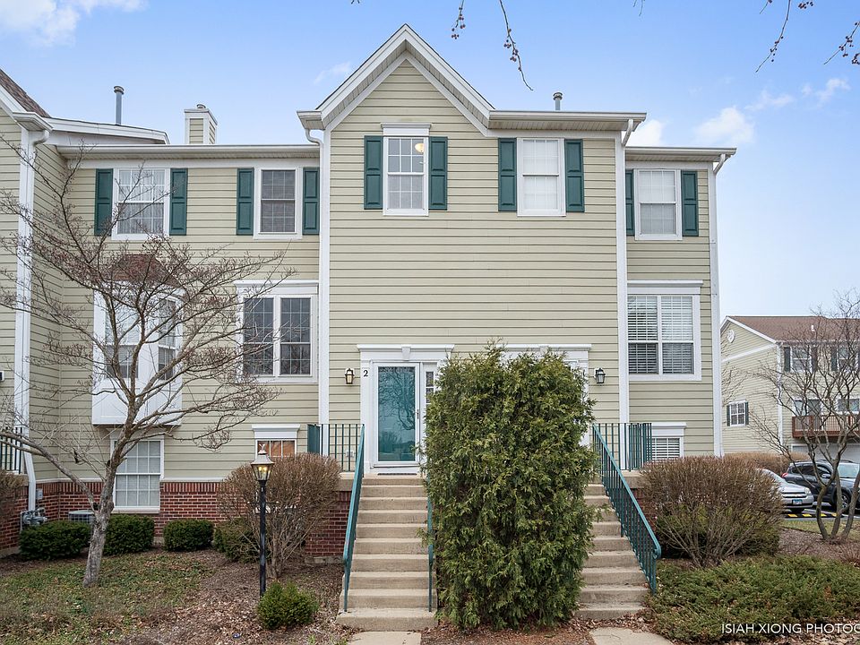 1st image of 2438 Courtyard Cir Unit 2