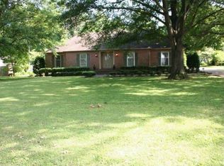 917 Wade Hampton Rd, Dyersburg, TN 38024