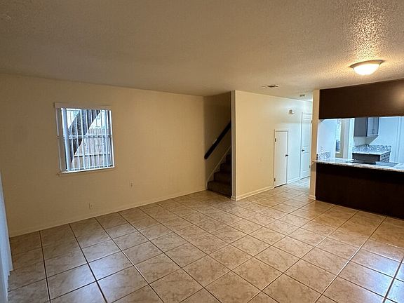 5th image of 122 Scottwood Dr SE