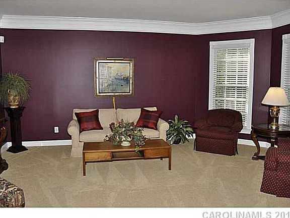 4th image of 255 Montibello Dr