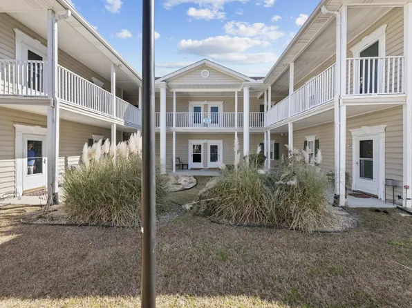 7307 Sweetwater Blvd, Murrells Inlet, SC 29576