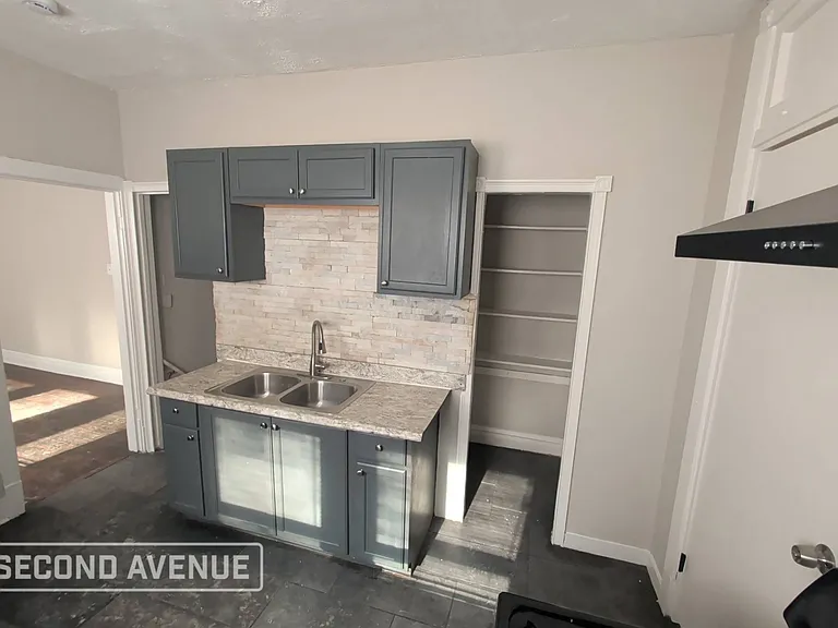8725 S Bishop St — Photo 6