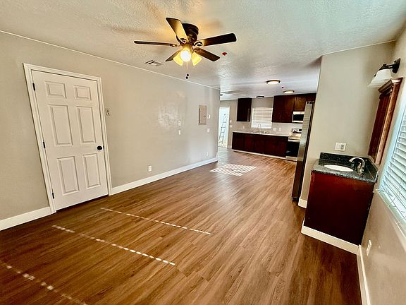 4th image of 495 E Jessop Ave