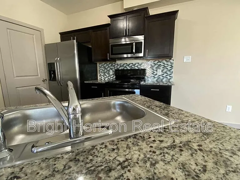 3625 Valley Vista Dr #601 — Photo 7