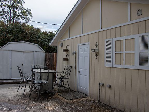 4th image of 1935 & 1933 S St W #11