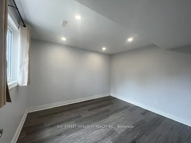 2 bed, $1,800 — Photo 4