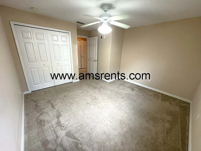 9429 Myrtle Creek Ln #402 — Photo 16