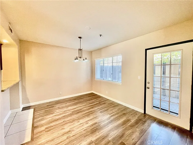 38 N Bonnie Ave #7 — Photo 12