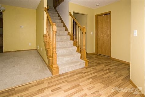 260 Sherrylynn EntryLow Res