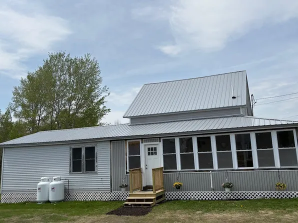 44 Lagrange Road, Howland, ME 04448