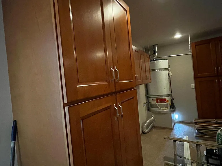 407 N Clinton St — Photo 9