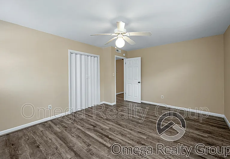 400 7th St E #1C — Photo 9