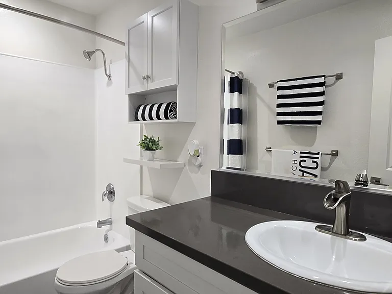 Pacific Villas — Photo 28